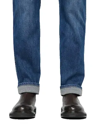 The Duer fleece lined denim pants for our outdoorsy dads gift guide